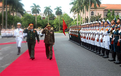 រដ្ឋលេខាធិការក្រសួងការពារជាតិកម្ពុជាមកបំពេញទស្សនកិច្ចនៅវៀតណាម